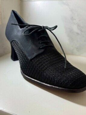 Amalfi (7.5 B) Elegant Italian Black Mesh Oxford Square Toe Lace Up Heels